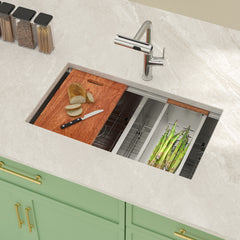 Lordear 32" L x 19" W Undermount Stainless Steel Kitchen Sink, Low Divider Ledge Workstation Single Bowl Sink with Full Accessories