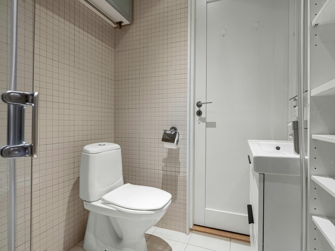 How to Check If Your Toilet Is Leaking and How to Fix It