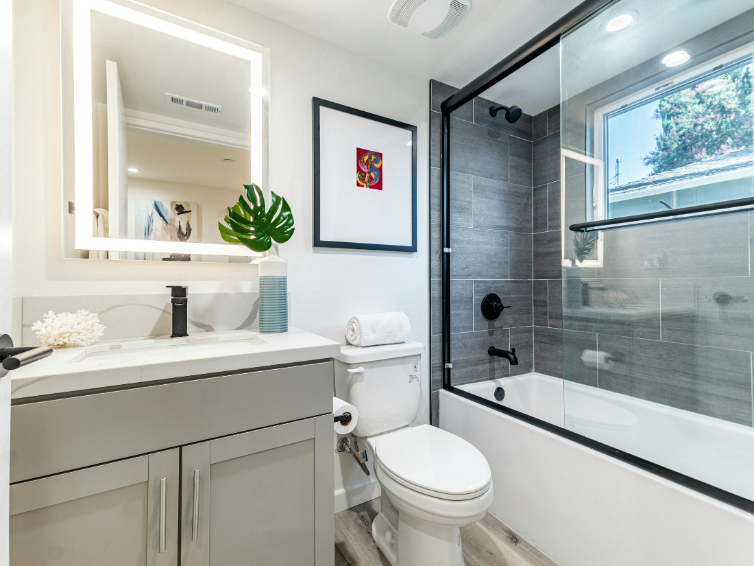 Rectangular or Round Toilet: Which One Is Right for You? – Lordear