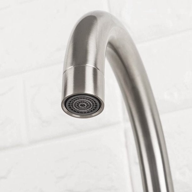 Water-efficient kitchen faucet